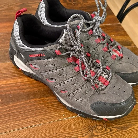 Merrell Black and Red Outdoor Shoes - Picture 4 of 5